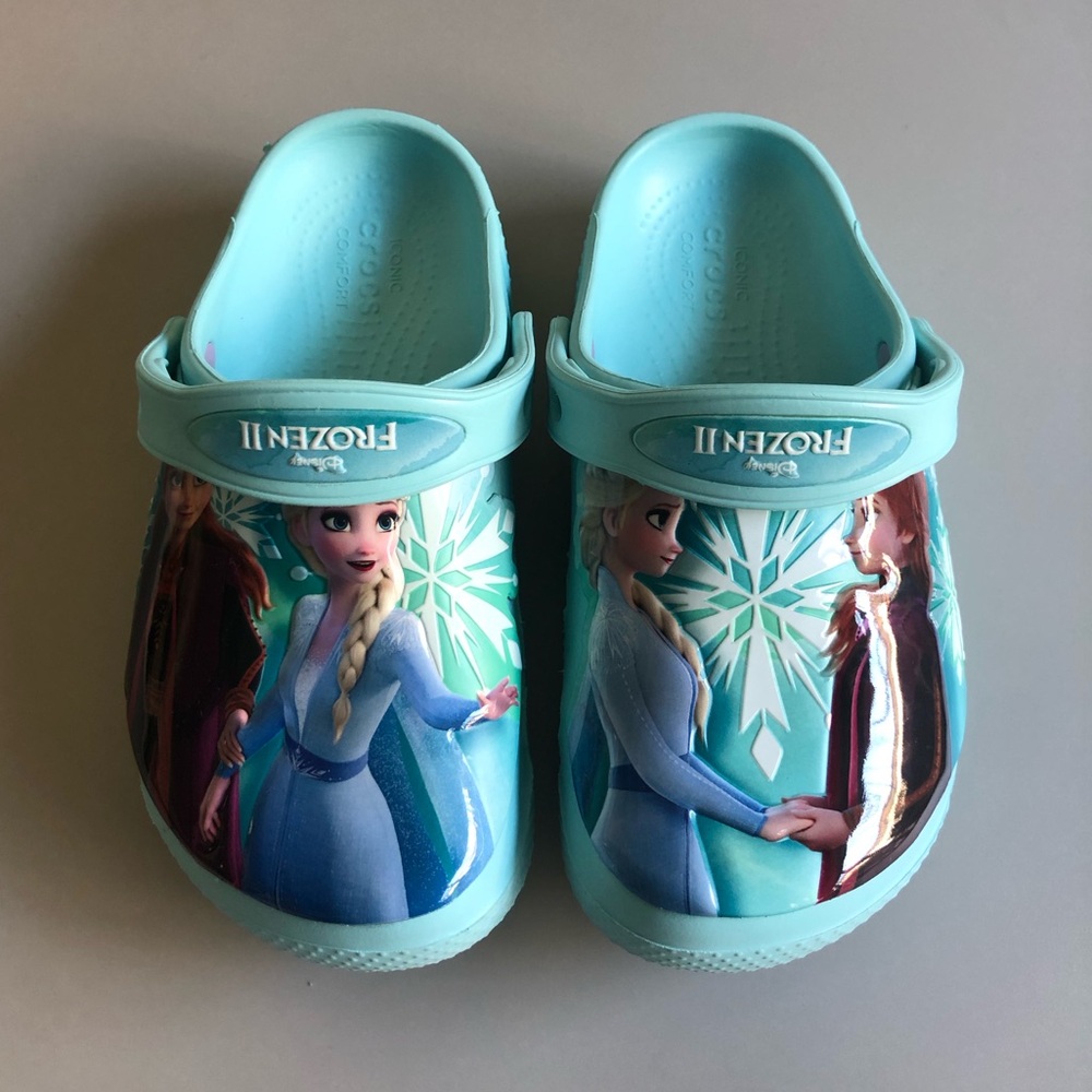 Crocs Frozen 2 Clogs Ice Blue Disney Light Water Kids Size: C13